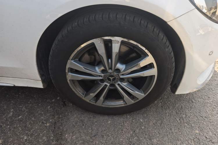 Used Mercedes-Benz C-Class 2018 C 200 L Sport Edition Right Front Wheel Hub