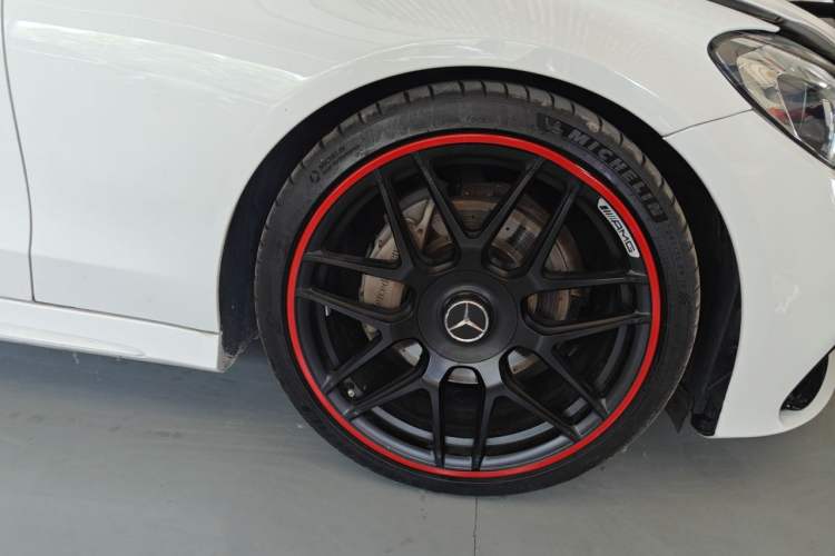 Used Mercedes-Benz C-Class 2018 C 200 Coupe Right Front Wheel Hub