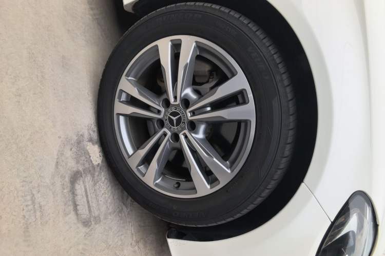 Used Mercedes-Benz C-Class 2018 C 200 L Sport Edition Right Front Wheel Hub