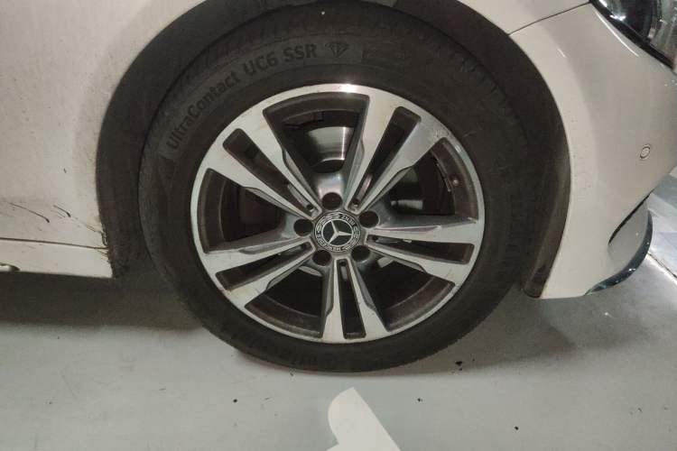 Used Mercedes-Benz C-Class 2018 C 200 L Sport Edition Right Front Wheel Hub