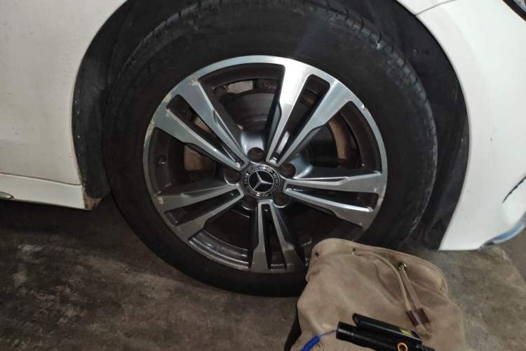 Used Mercedes-Benz C-Class 2018 C 200 L Sport Edition Right Front Wheel Hub