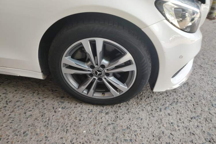 Used Mercedes-Benz C-Class 2018 C 200 L Sport Edition Right Front Wheel Hub