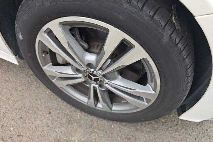 Used Mercedes-Benz C-Class 2018 C 200 L Sport Edition Right Front Wheel Hub