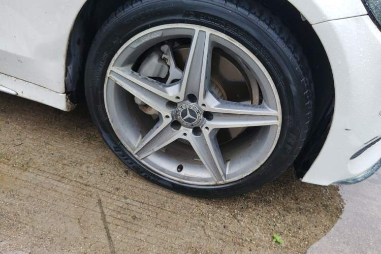 Used Mercedes-Benz C-Class 2018 C 200 L Sport Edition Achievement Special Edition Right Front Wheel Hub