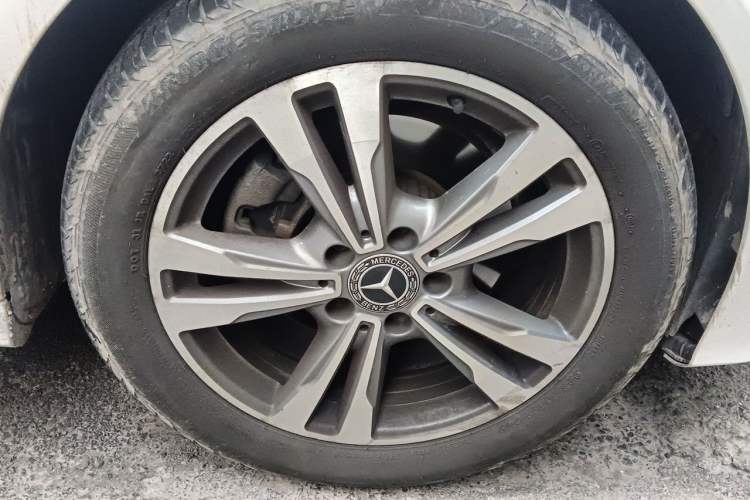 Used Mercedes-Benz C-Class 2018 C 200 L Sport Edition Right Front Wheel Hub