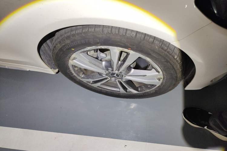 Used Mercedes-Benz C-Class 2018 C 200 L Sport Edition Right Front Wheel Hub