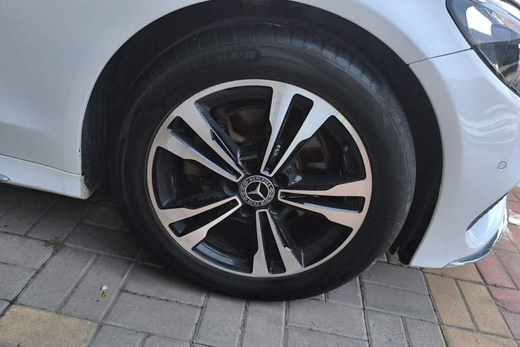 Used Mercedes-Benz C-Class 2018 C 200 L Sport Edition Right Front Wheel Hub