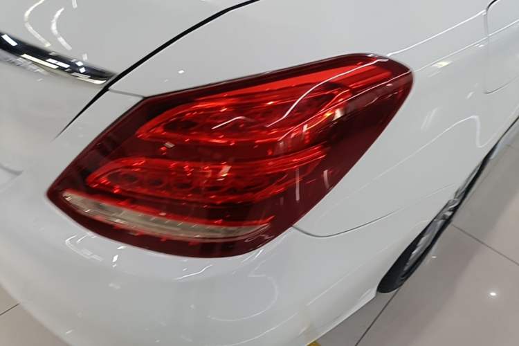 Used Mercedes-Benz C-Class 2018 C 200 L Sport Edition Right Rear Taillight