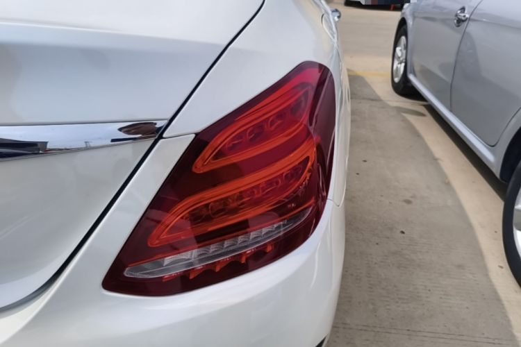Used Mercedes-Benz C-Class 2018 C 180 L Fashion Edition Sport Version Right Rear Taillight