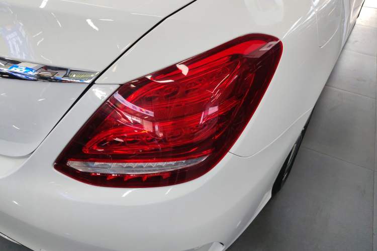 Used Mercedes-Benz C-Class 2018 C 200 L Sport Edition Right Rear Taillight