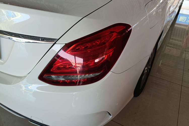 Used Mercedes-Benz C-Class 2018 C 200 L Sport Edition Right Rear Taillight