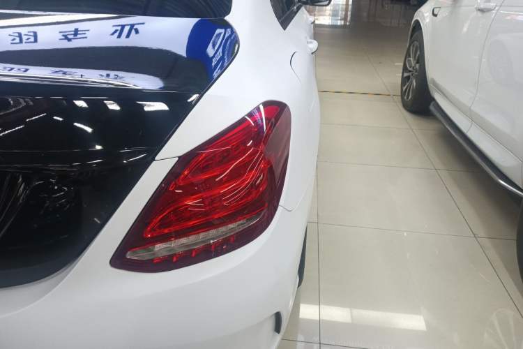 Used Mercedes-Benz C-Class 2018 C 200 L Sport Edition Right Rear Taillight