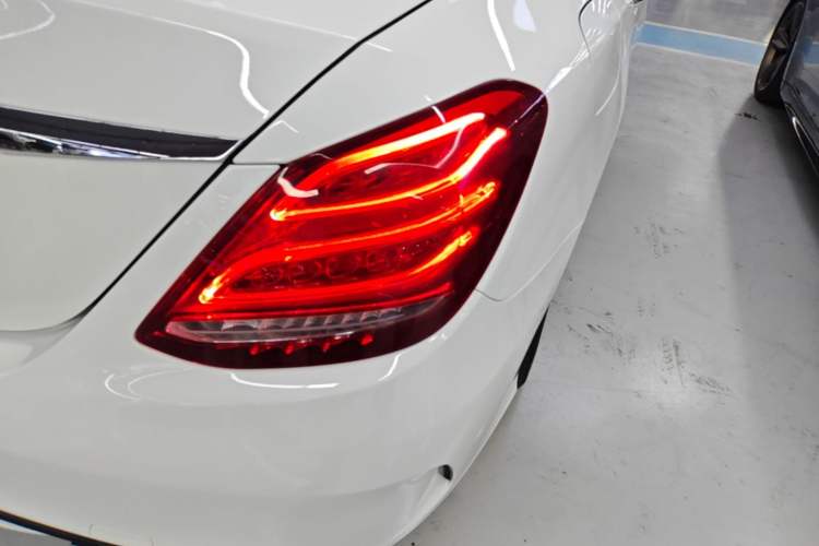 Used Mercedes-Benz C-Class 2018 C 200 L Sport Edition Right Rear Taillight