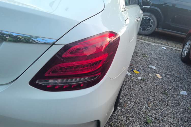 Used Mercedes-Benz C-Class 2018 C 180 L Fashion Edition Sport Version Right Rear Taillight