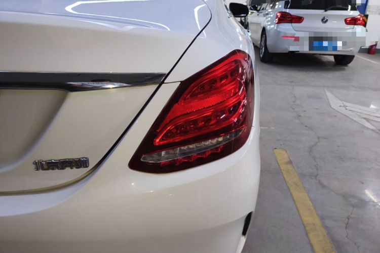 Used Mercedes-Benz C-Class 2018 C 180 L Fashion Edition Sport Version Right Rear Taillight