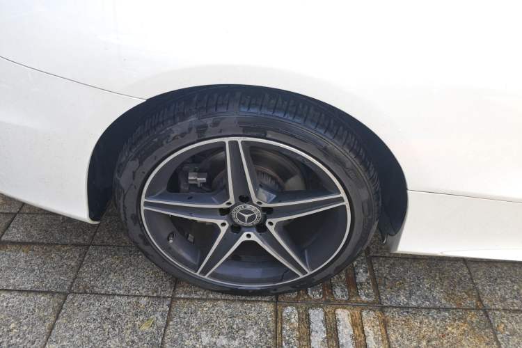 Used Mercedes-Benz C-Class 2018 C 200 Coupe Right Rear Wheel Hub