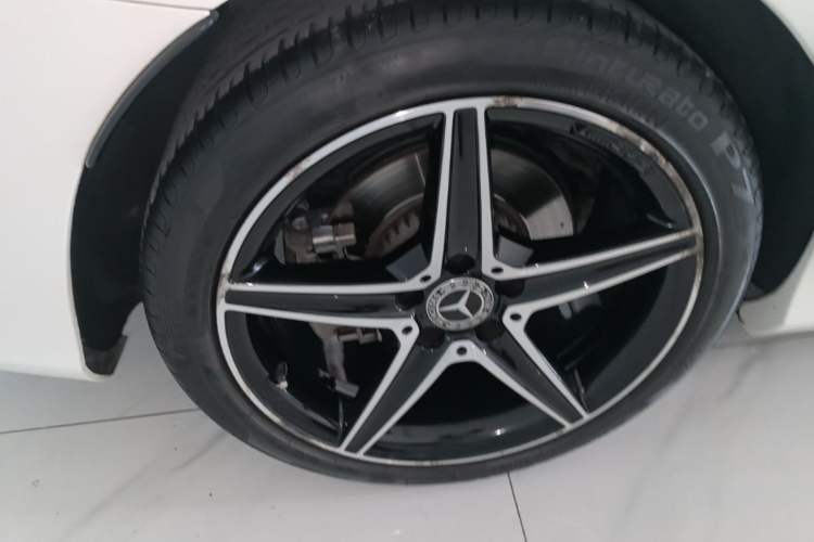 Used Mercedes-Benz C-Class 2018 C 200 Coupe Right Rear Wheel Hub