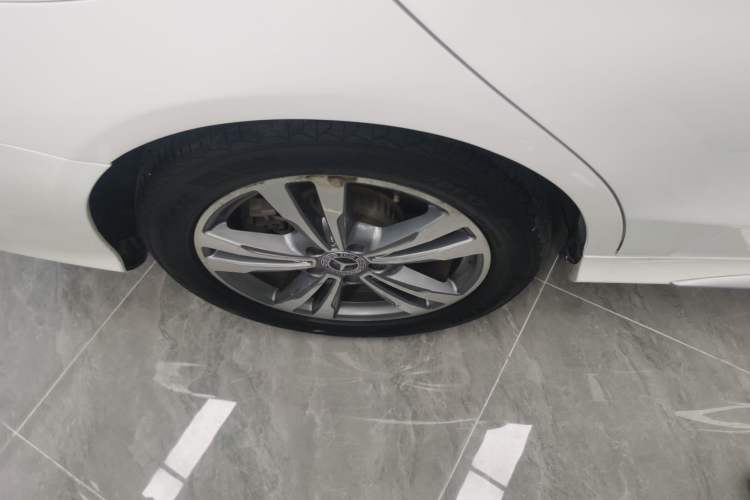 Used Mercedes-Benz C-Class 2018 C 200 L Sport Edition Right Rear Wheel Hub