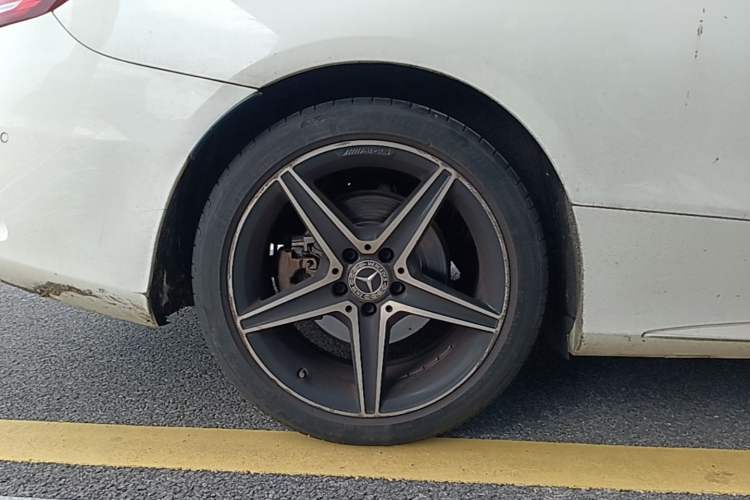 Used Mercedes-Benz C-Class 2018 C 200 Coupe Right Rear Wheel Hub