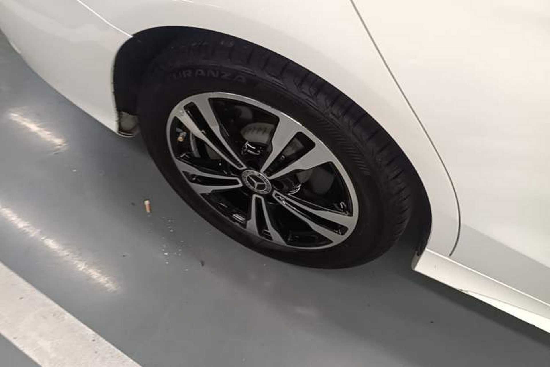 Used Mercedes-Benz C-Class 2018 C 200 Sport Edition Right Rear Wheel Hub