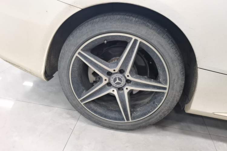 Used Mercedes-Benz C-Class 2018 C 200 Coupe Right Rear Wheel Hub