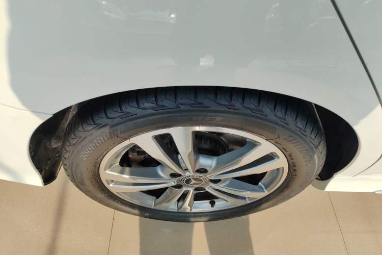 Used Mercedes-Benz C-Class 2018 C 200 L Sport Edition Right Rear Wheel Hub