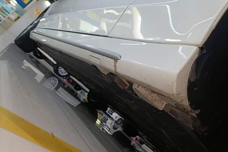 Used Mercedes-Benz C-Class 2018 C 200 L Sport Edition Right Side Sill