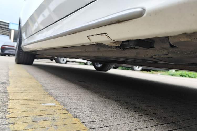 Used Mercedes-Benz C-Class 2018 C 200 L Sport Edition Achievement Special Edition Right Side Sill