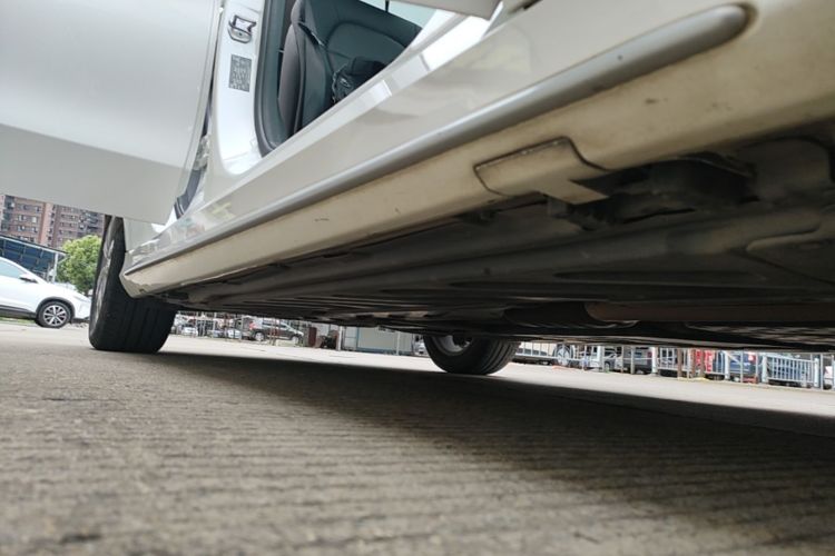 Used Mercedes-Benz C-Class 2018 C 200 L Sport Edition Right Side Sill