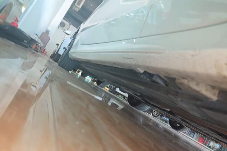 Used Mercedes-Benz C-Class 2018 C 200 Coupe Right Side Sill