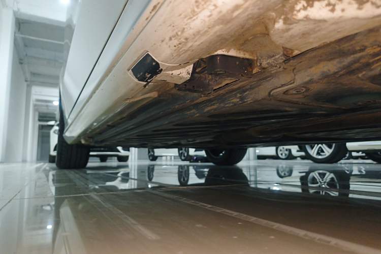 Used Mercedes-Benz C-Class 2018 C 200 Sport Edition Right Side Sill