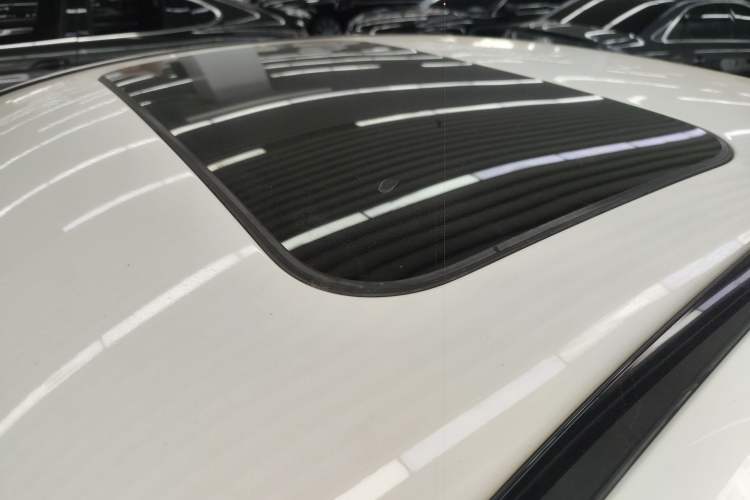 Used Mercedes-Benz C-Class 2018 C 200 Sport Edition Roof