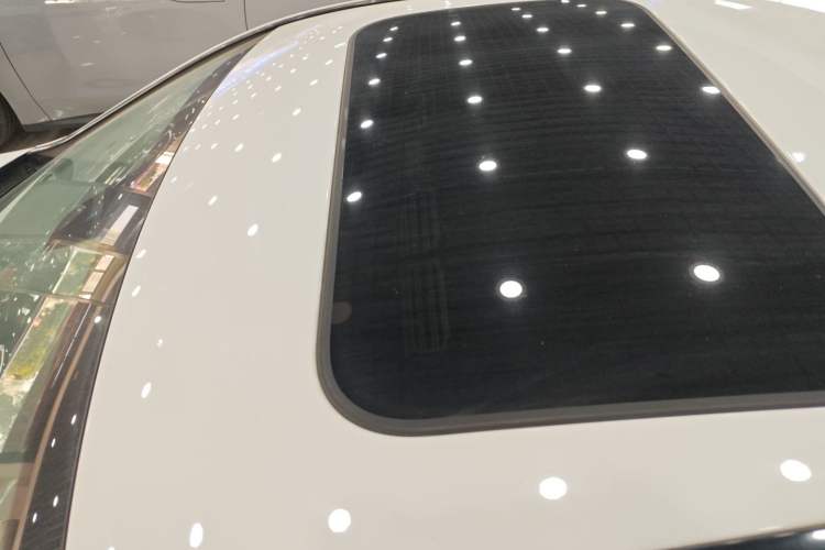 Used Mercedes-Benz C-Class 2018 C 180 L Dynamic Sports Edition Roof