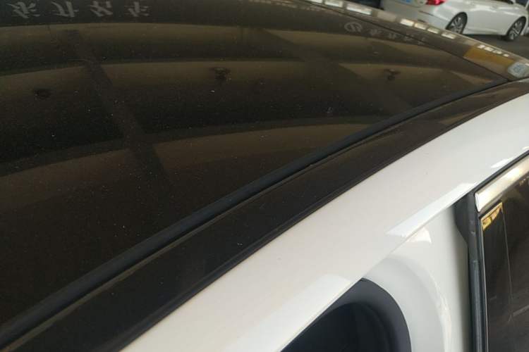 Used Mercedes-Benz C-Class 2018 C 200 L Roof