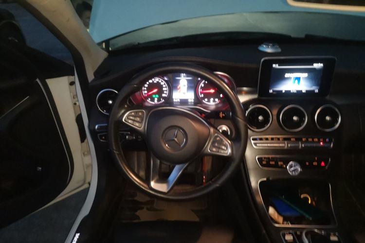 Used Mercedes-Benz C-Class 2018 C 200 L Sport Edition Steering Wheel