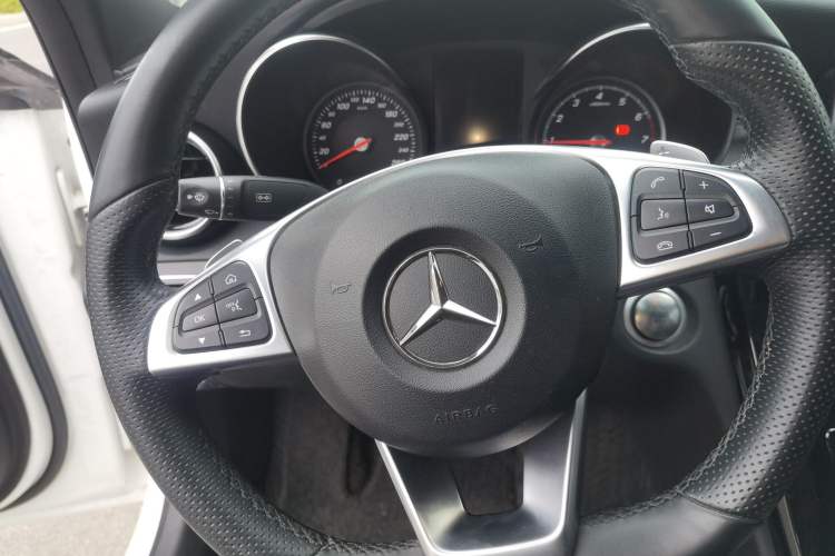 Used Mercedes-Benz C-Class 2018 C 200 Achievement Special Edition Steering Wheel