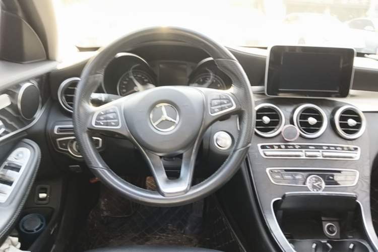 Used Mercedes-Benz C-Class 2018 C 200 L Sport Edition Steering Wheel
