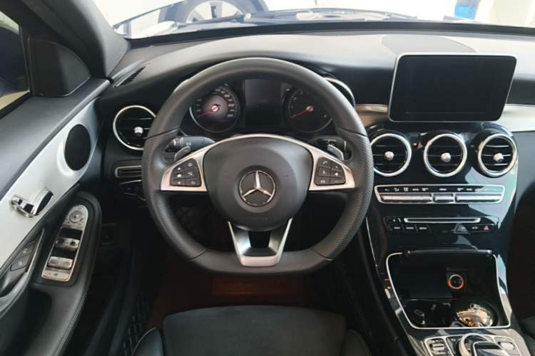 Used Mercedes-Benz C-Class 2018 C 200 Sport Edition Steering Wheel