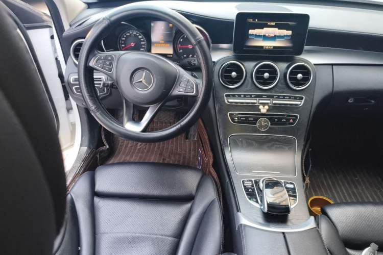 Used Mercedes-Benz C-Class 2018 C 200 L Sport Edition Achievement Special Edition Steering Wheel