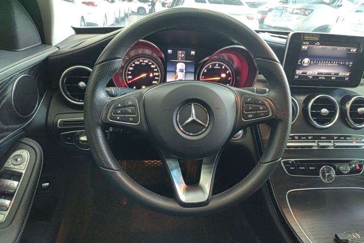 Used Mercedes-Benz C-Class 2018 C 180 L Fashion Edition Sport Version Steering Wheel