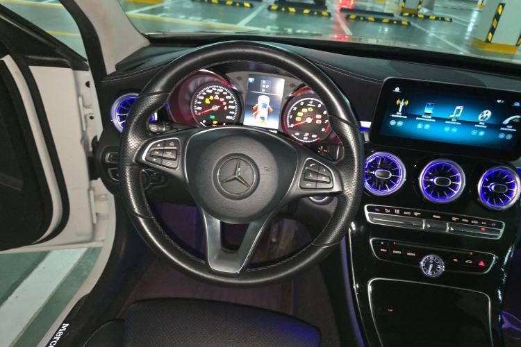 Used Mercedes-Benz C-Class 2018 C 200 L Sport Edition Achievement Special Edition Steering Wheel