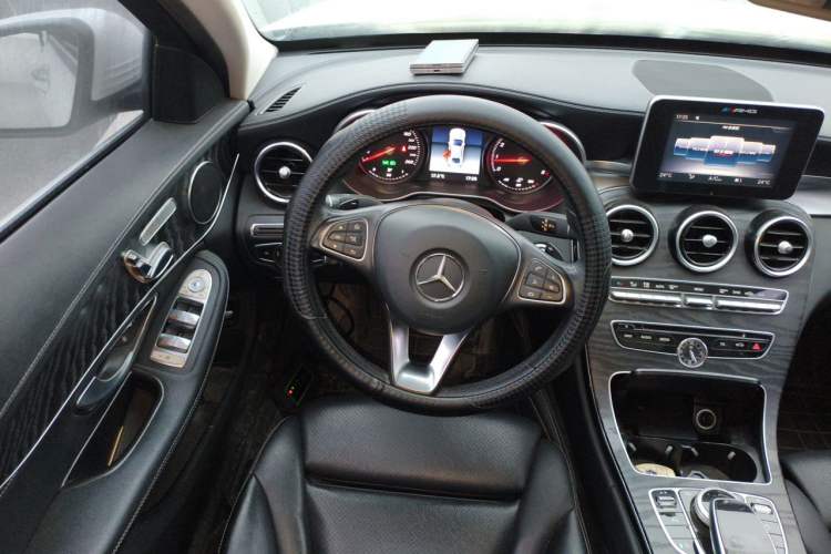 Used Mercedes-Benz C-Class 2018 C 200 L Sport Edition Steering Wheel