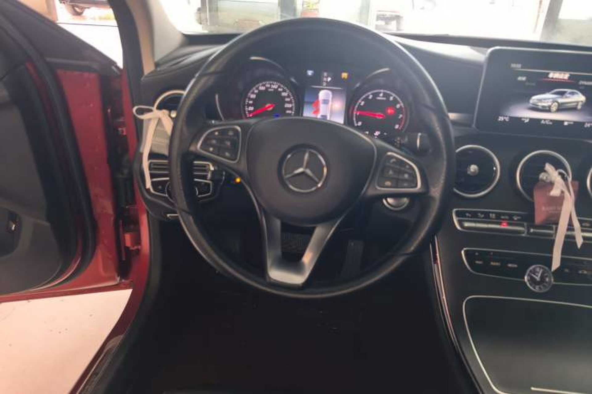 Used Mercedes-Benz C-Class 2018 C 180 L Fashion Edition Sport Version Steering Wheel