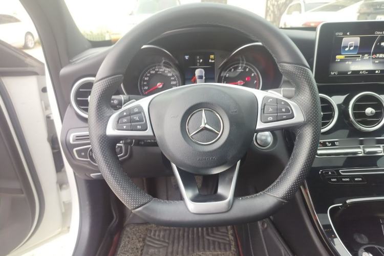 Used Mercedes-Benz C-Class 2018 C 200 Sport Edition Steering Wheel
