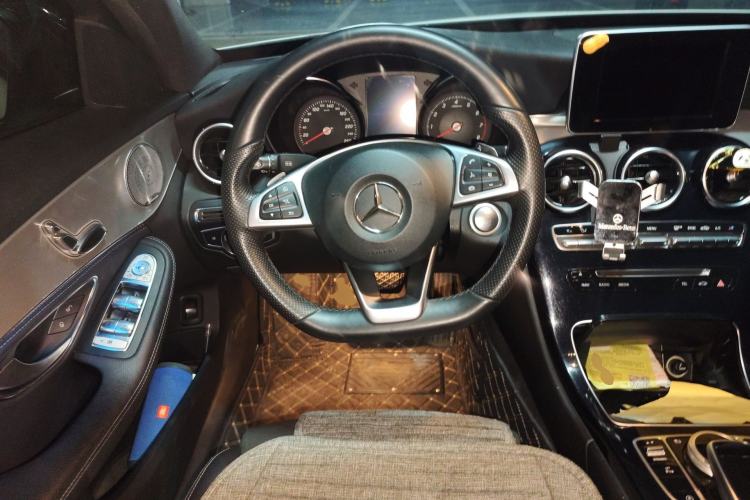 Used Mercedes-Benz C-Class 2018 C 200 Sport Edition Steering Wheel