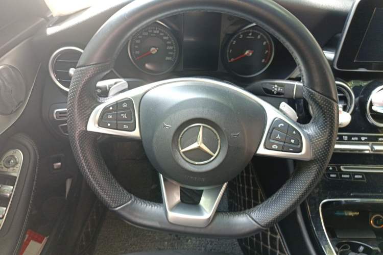 Used Mercedes-Benz C-Class 2018 C 200 Achievement Special Edition Steering Wheel