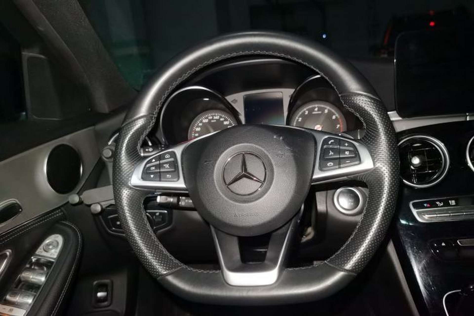 Used Mercedes-Benz C-Class 2018 C 200 Sport Edition Steering Wheel