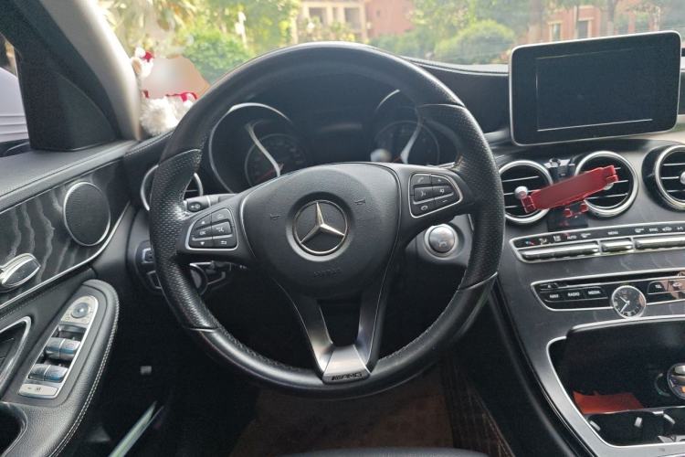 Used Mercedes-Benz C-Class 2018 C 180 L Fashion Edition Sport Version Steering Wheel