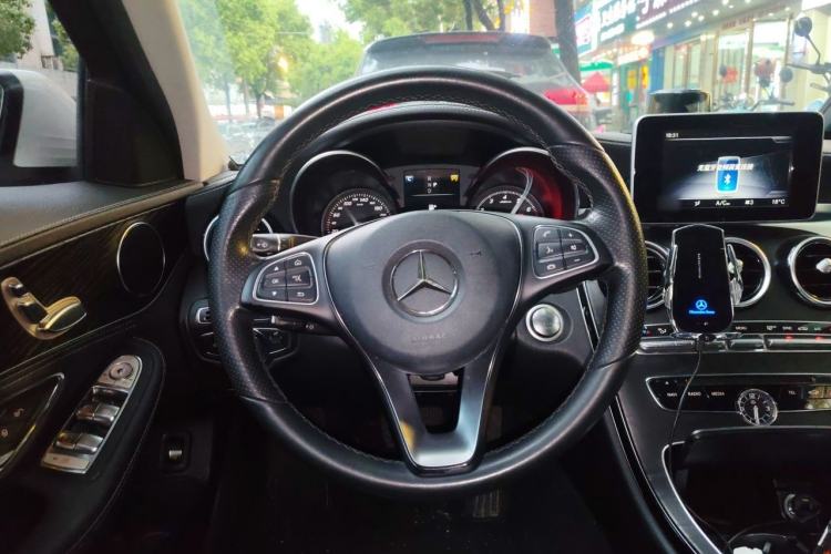 Used Mercedes-Benz C-Class 2018 C 180 L Fashion Edition Sport Version Steering Wheel