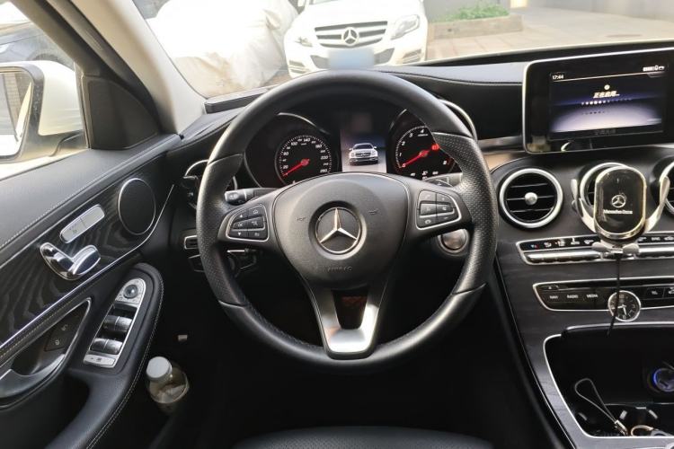 Used Mercedes-Benz C-Class 2018 C 200 Sport Edition Steering Wheel